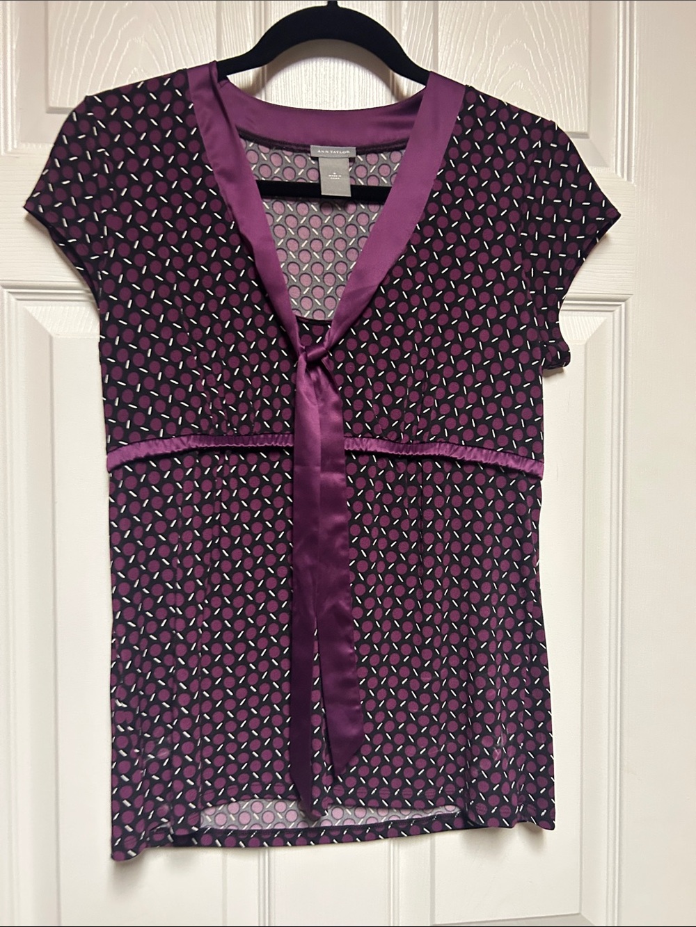 Ann Taylor Plum Geometric Satin-Trim Tie-Front Blouse